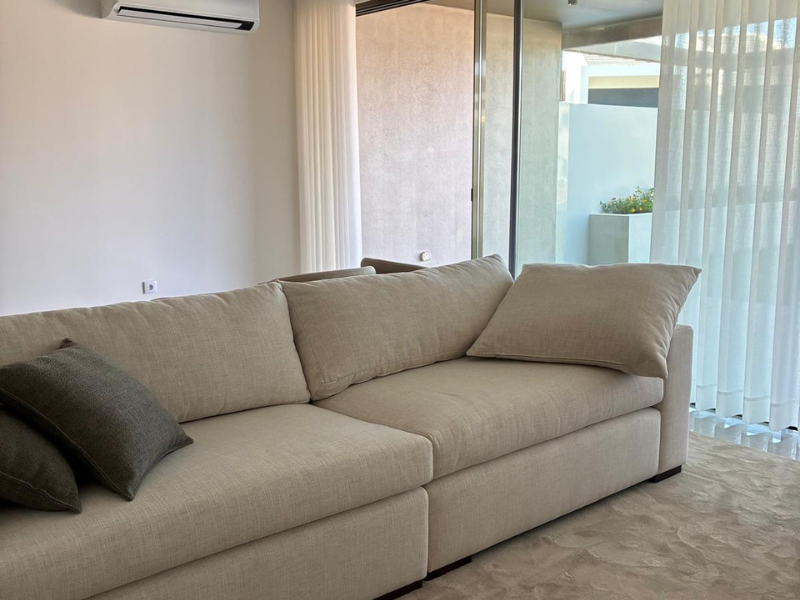 Big Sofa thumbnail 2
