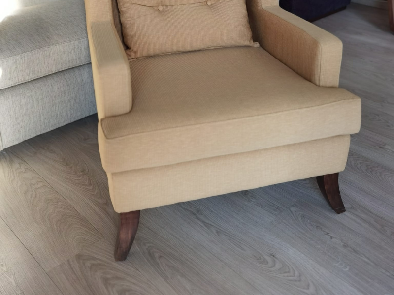 Laura Armchair thumbnail 5