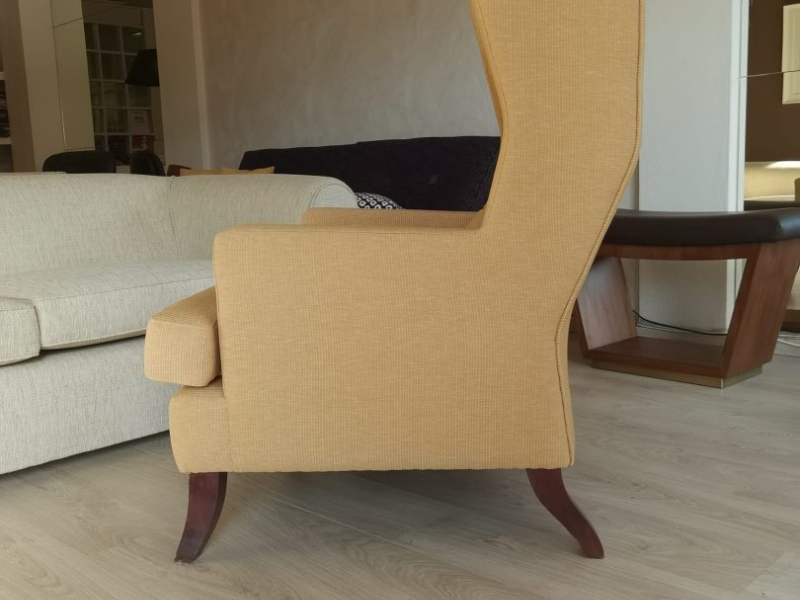 Laura Armchair thumbnail 4