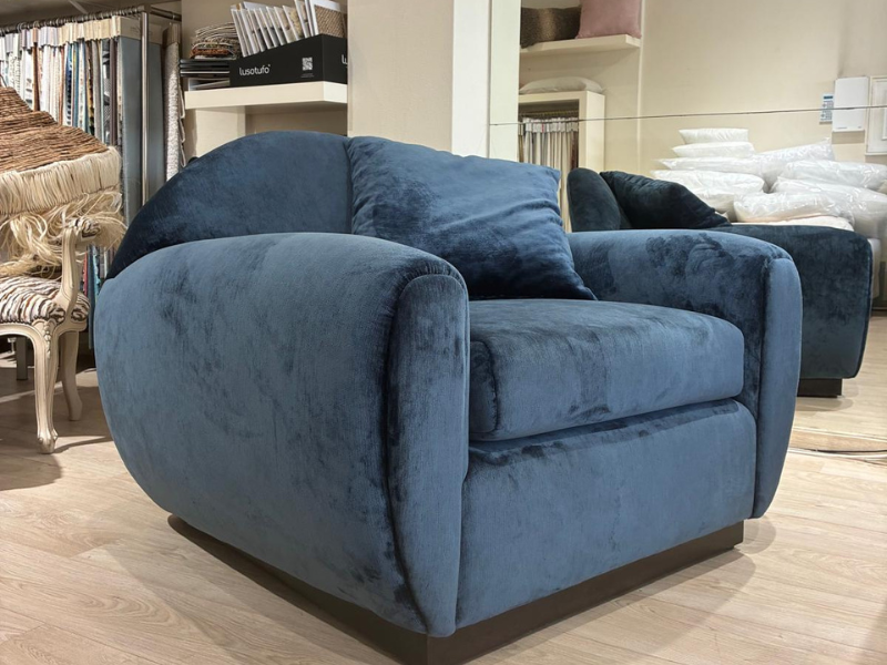 Mary Sofa thumbnail 6